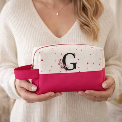 Necessaire Feminina Personalizada com Inicial Box com Alça Porta Maquiagem Bol